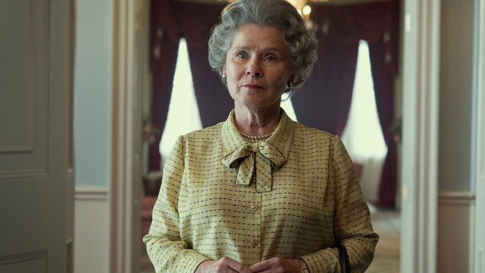 'The Crown' pauses production because of queen's death