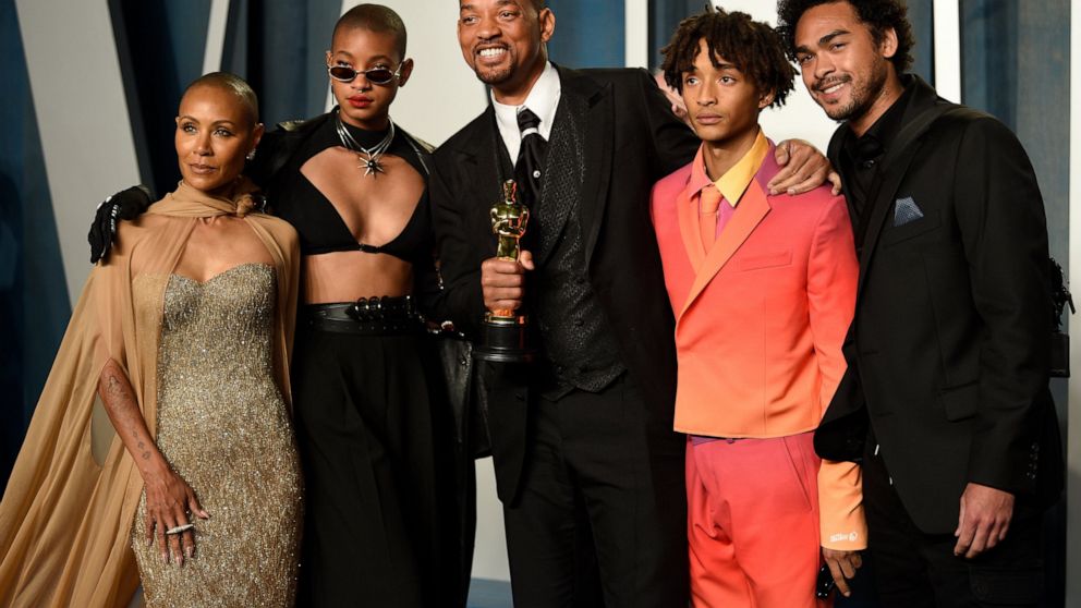 Jada Pinkett Smith, from left, Willow Smith, Will Smith, Jaden Smith and Trey Smith arrive at the Vanity Fair Oscar Party on Sunday, March 27, 2022, at the Wallis Annenberg Center for the Performing Arts in Beverly Hills, Calif. (Photo by Evan Agosti
