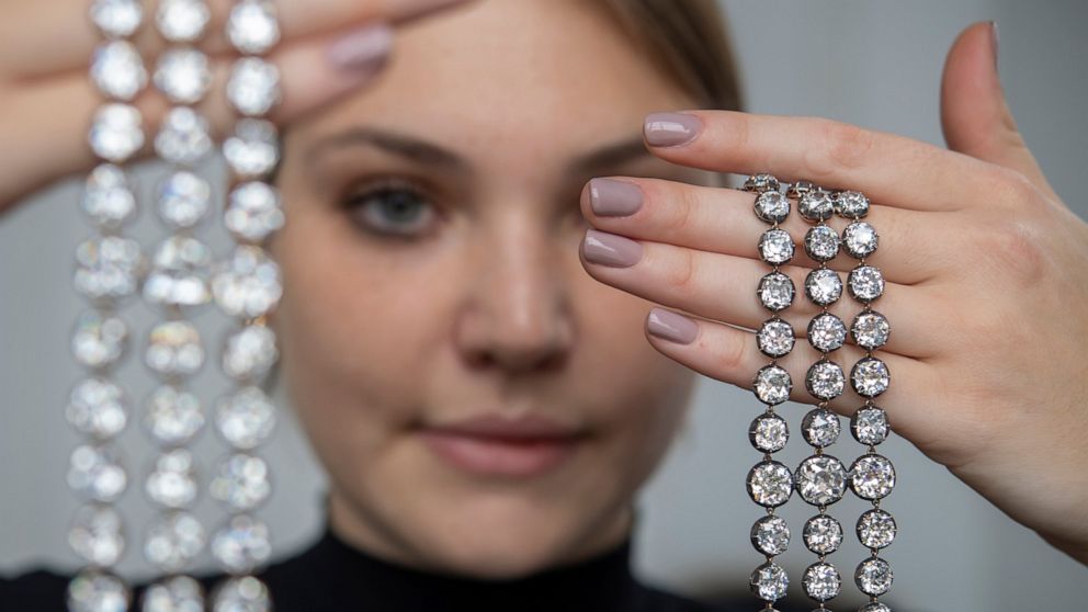 Royal jewels set to go up for auction in Geneva next week