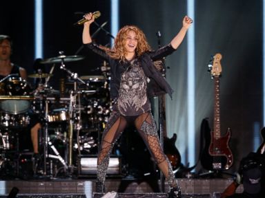 Spanish court summons Shakira to answer tax evasion charges