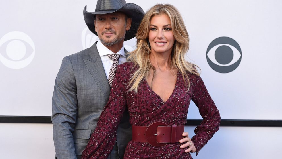 Faith Hill, Tim McGraw relish roles in TV drama '1883'