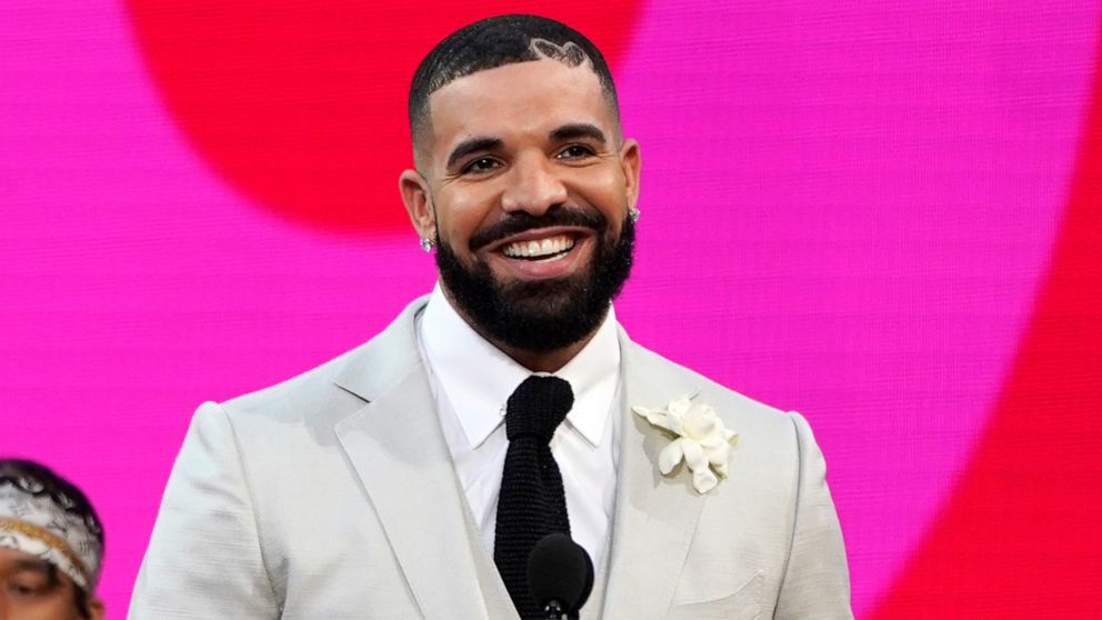 Drake withdraws 2 Grammy nominations from final ballot