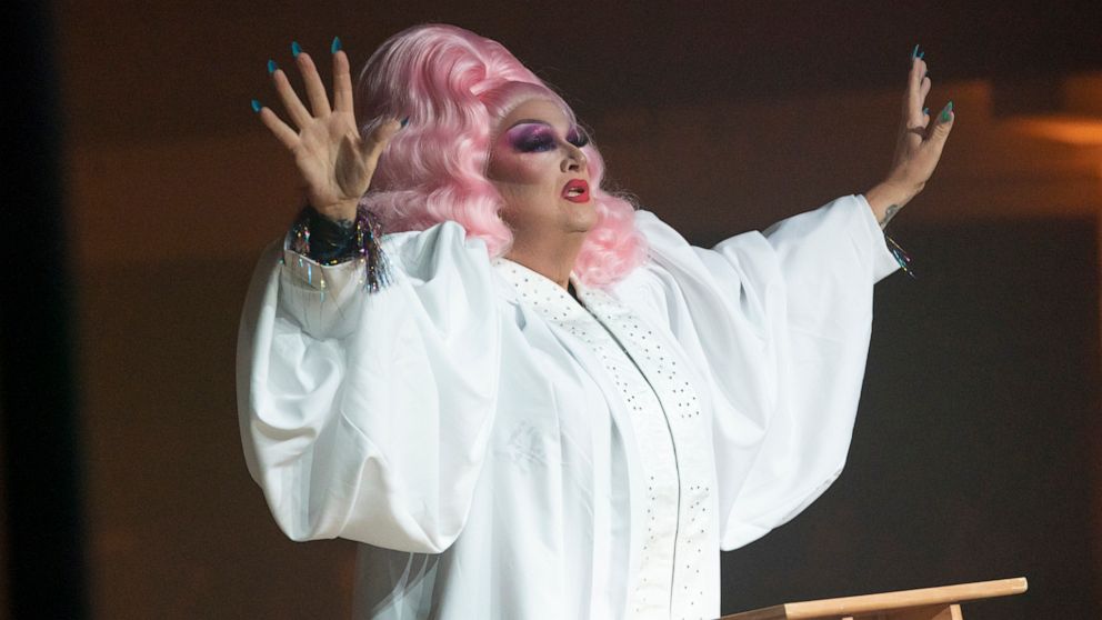 Joining drag queens on TV show costs Indiana pastor his job - Verve times