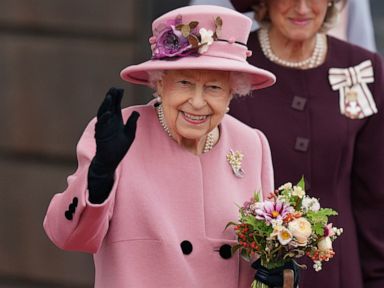  British queen appears to show irritation at climate inaction
