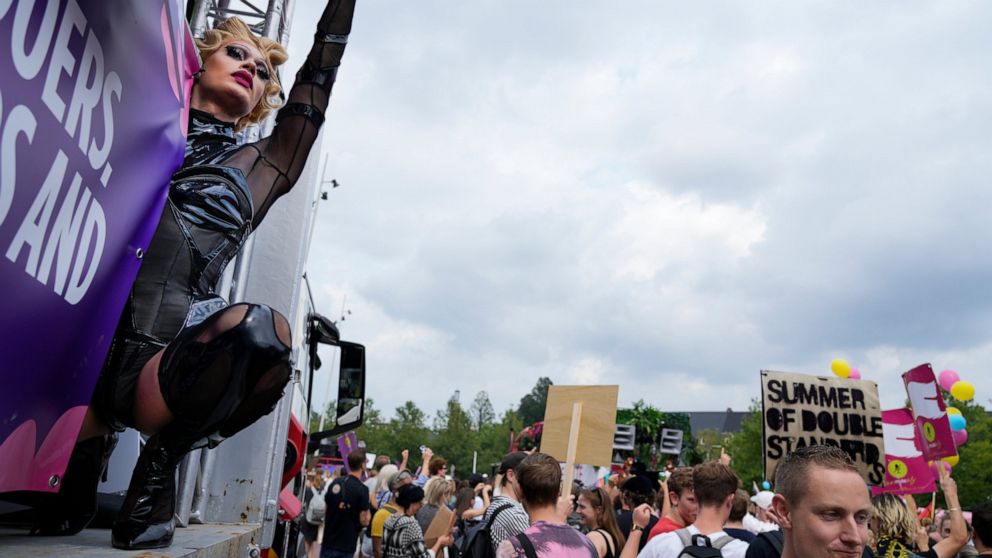 'Unmute us': Marchers demand return of Dutch music festivals