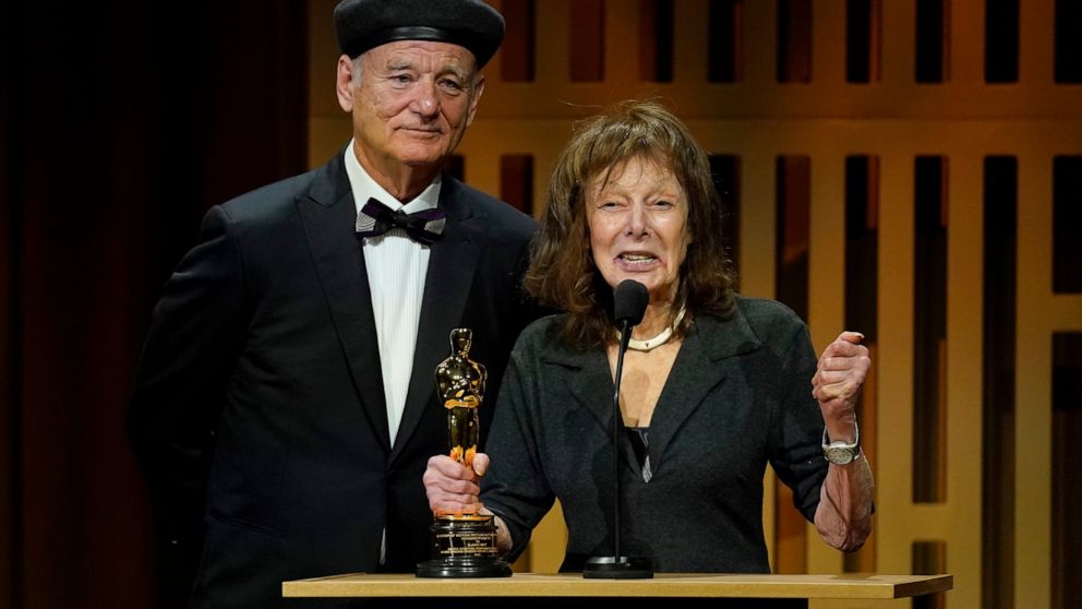 Les Oscars célèbrent May, Jackson, Ullmann et Glover