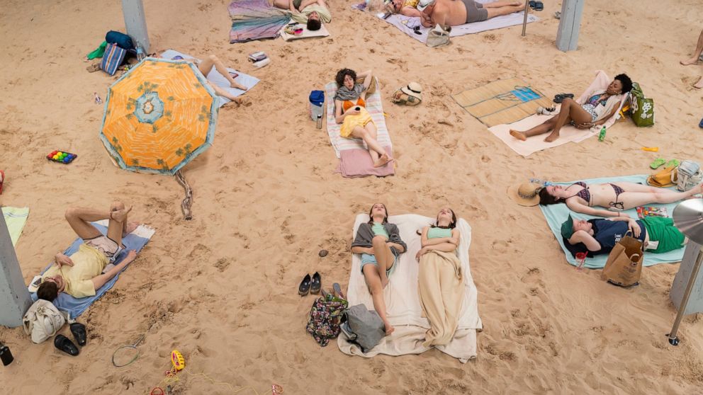 Darbo diena paplūdimyje sukelia klimato krizę