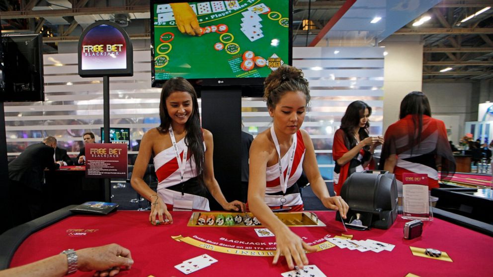 ‘Las Vegas of Asia’ tells casinos to expand past gambling