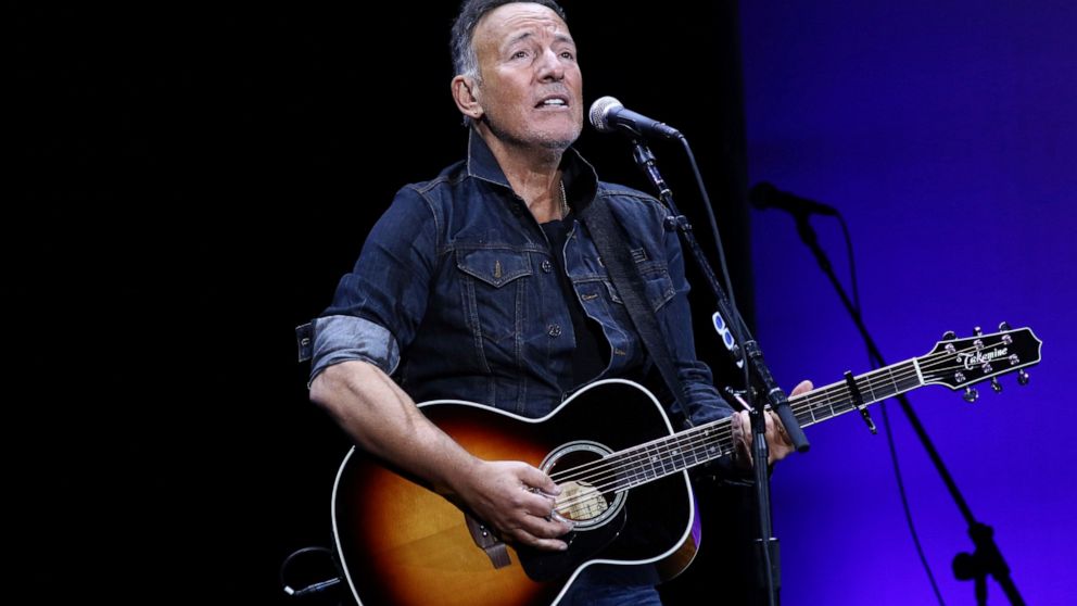 Bruce Springsteen receives this year's Woody Guthrie Prize