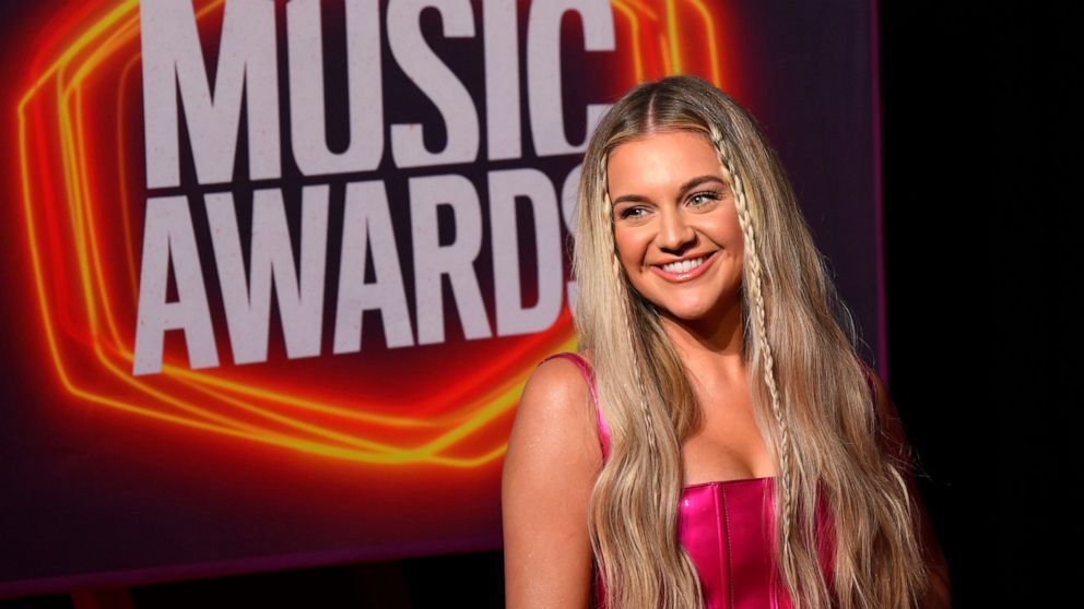 Kelsea Ballerini to host CMT Music Awards from home