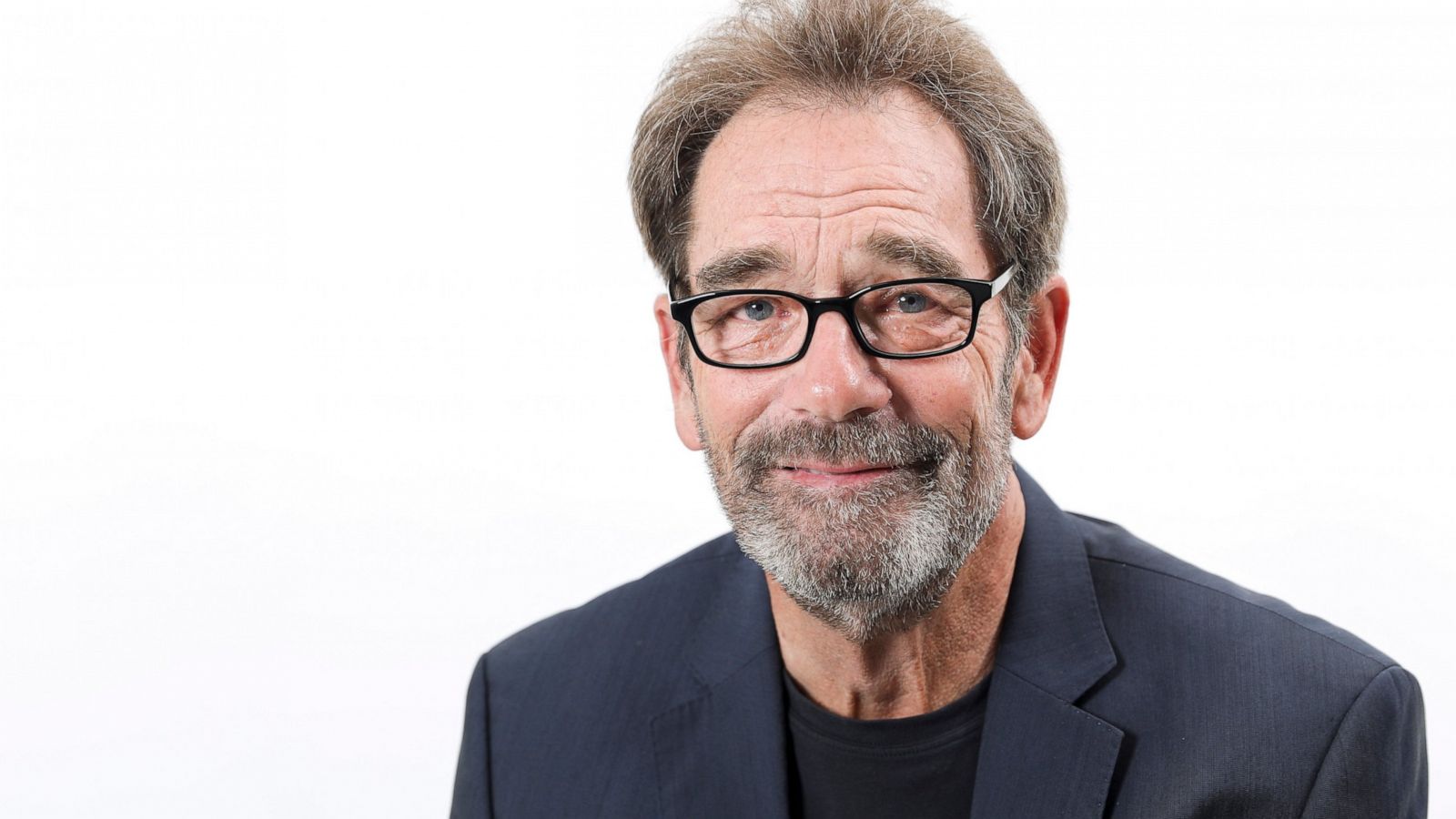 Huey Lewis Pushes Past Hearing Pain To Keep Making Music Abc News