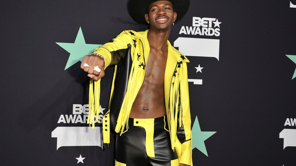 Lil Nas X S Viral Song Sets More Records On Billboard Charts Abc