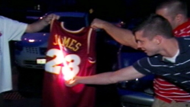 Cavs' Fans Burn LeBron Jerseys Video 