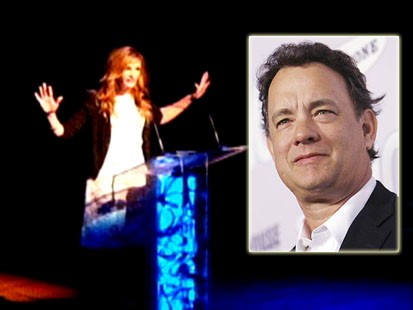 VIDEO: Julia Roberts curses at gala honoring Tom Hanks.