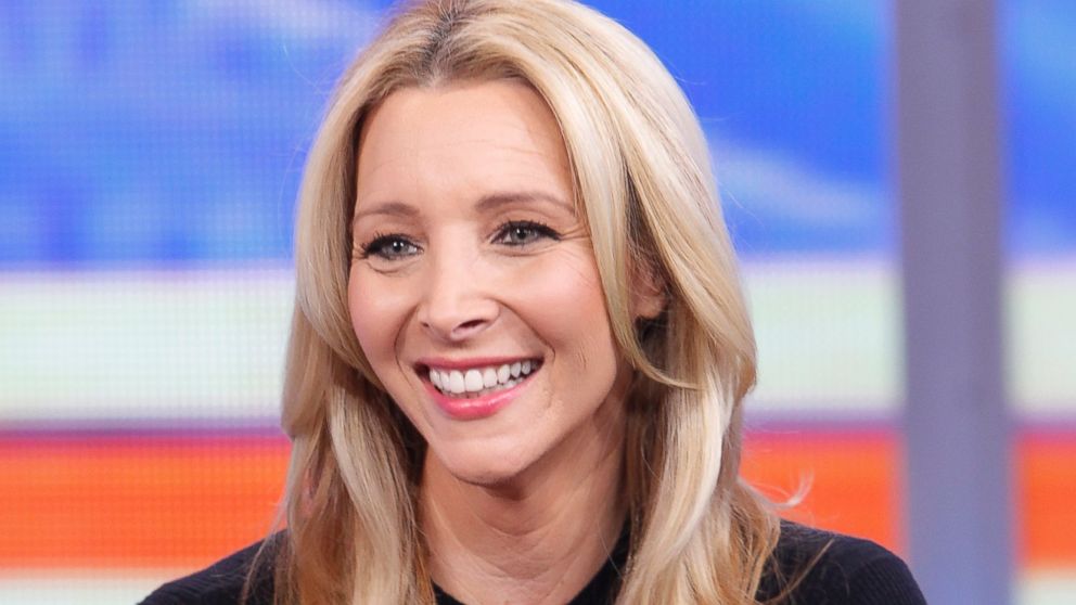 Lisa Kudrow appears on &quot;Good Morning America&quot; Nov. 3, 2014.