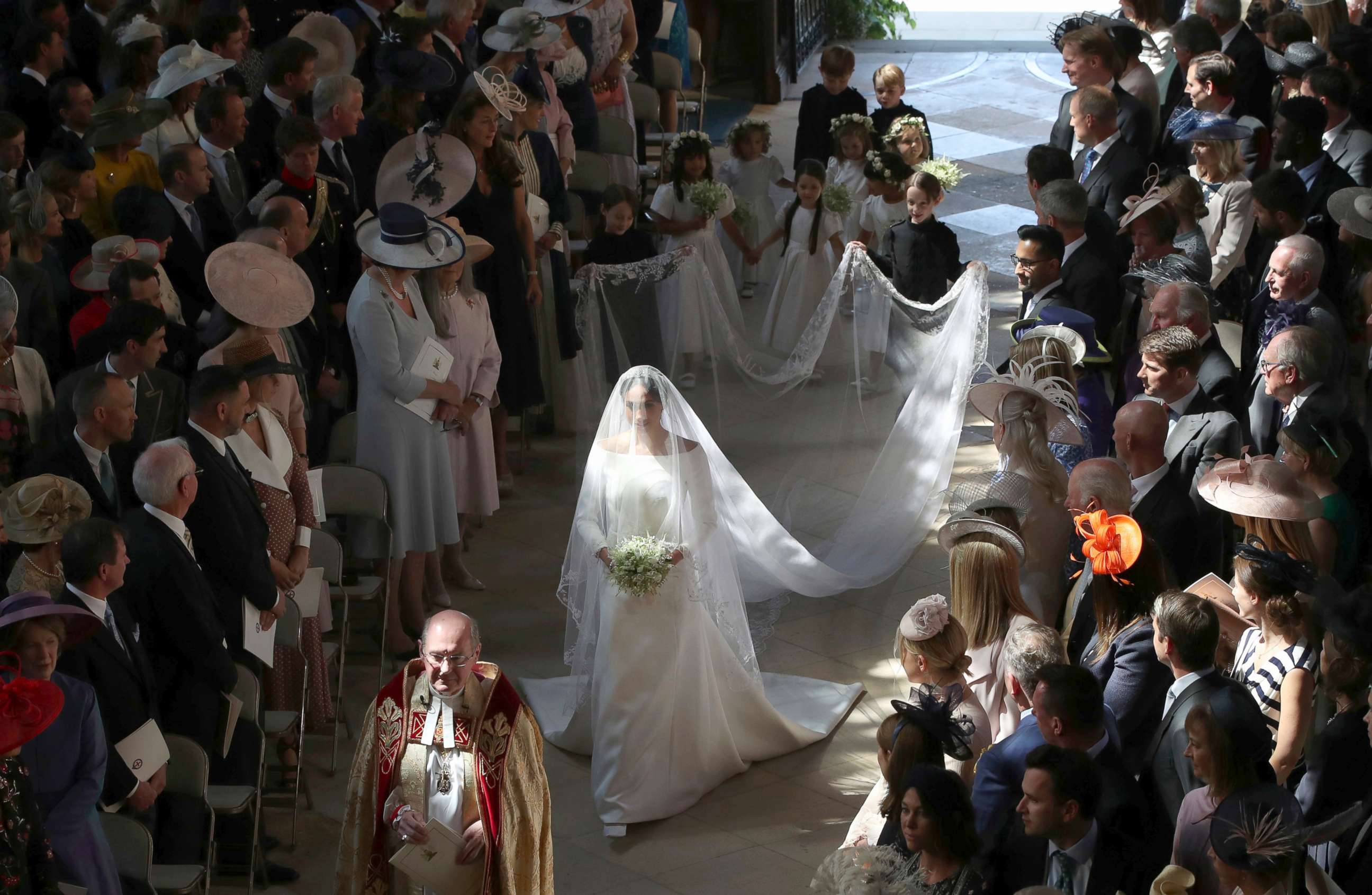 PHOTO: Meghan Markle walks down the aisle as she arrives for the wedding ceremony to Prince Harry at St. George's Chapel in Windsor Castle in Windsor, near London, May 19, 2018.