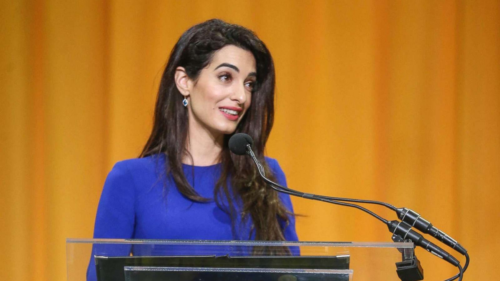 PHOTO: Amal Clooney speaks to the Vanderbilt University class of 2018 on Senior Day in Nashville, Tenn., May 10, 2018.