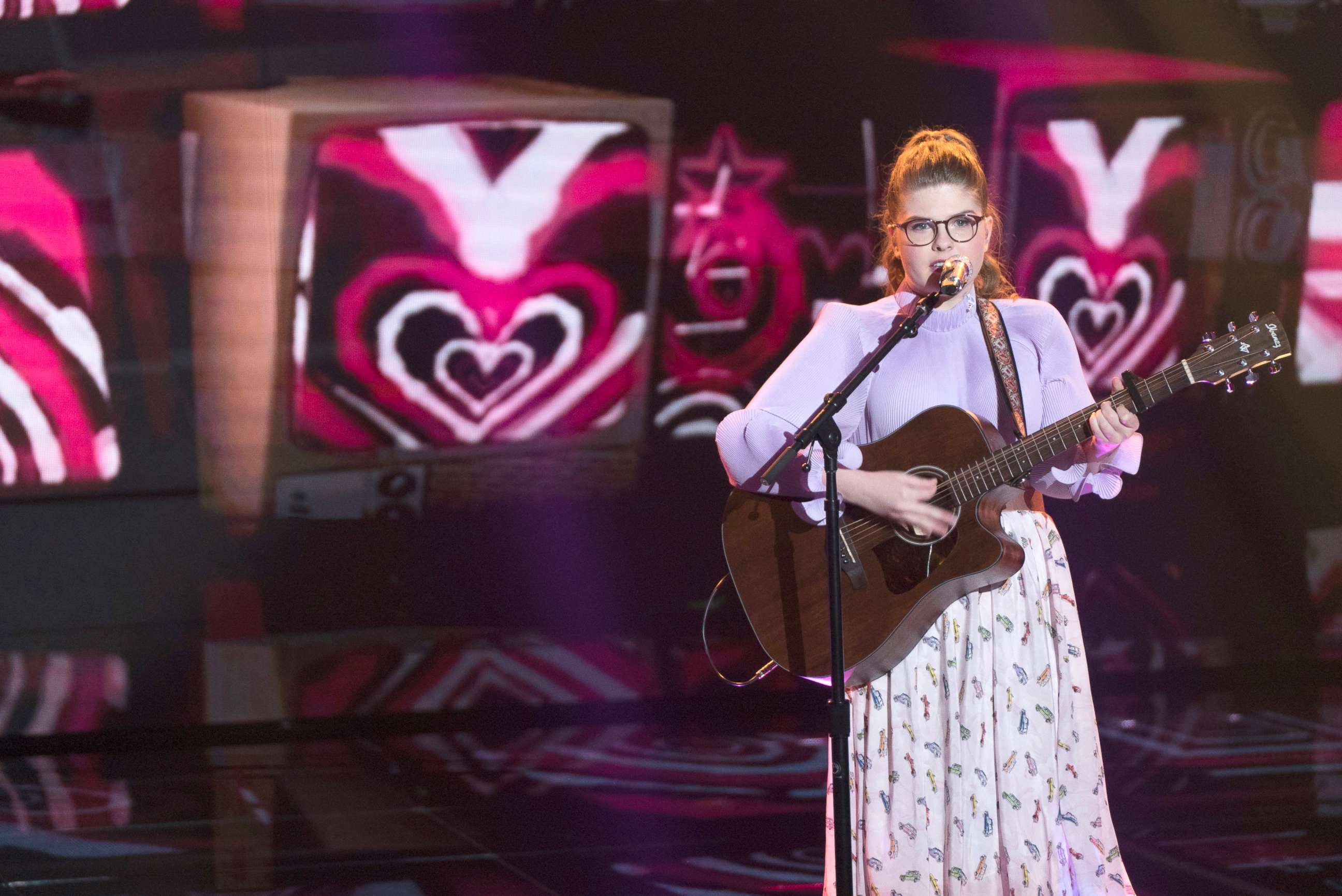 PHOTO: "American Idol" contestant, Catie Turner, performs on April 23, 2018.