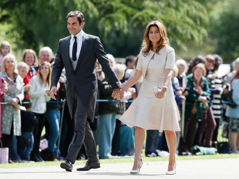 PHOTO: Swiss tennis player Roger Federer and his wife Mirka arrive at St Marks Church in Englefield, England, ahead of the wedding of Pippa Middleton and James Matthews, May 20, 2017.