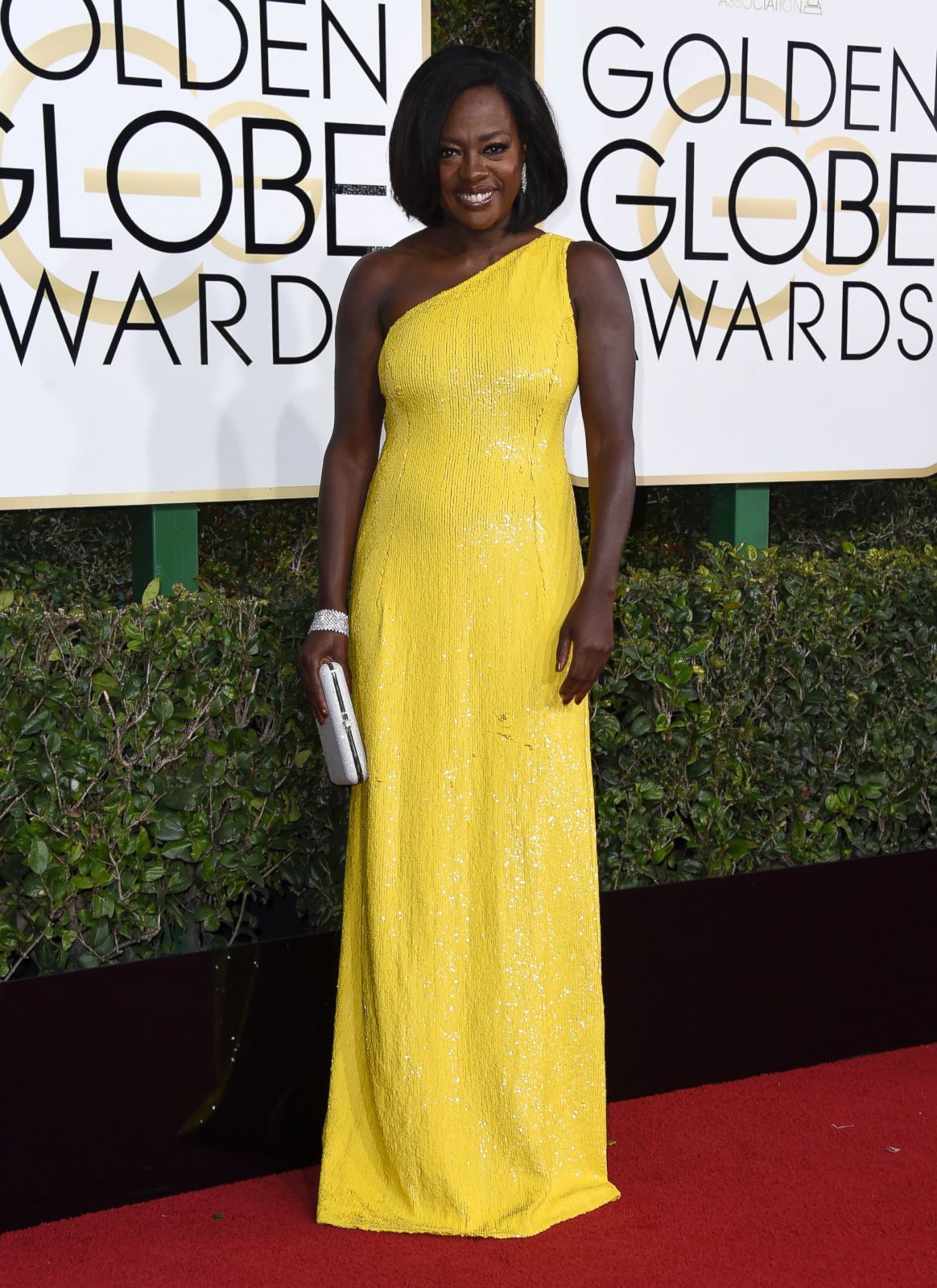 See All The Looks From The 2017 Golden Globe Awards Red Carpet Photos ...