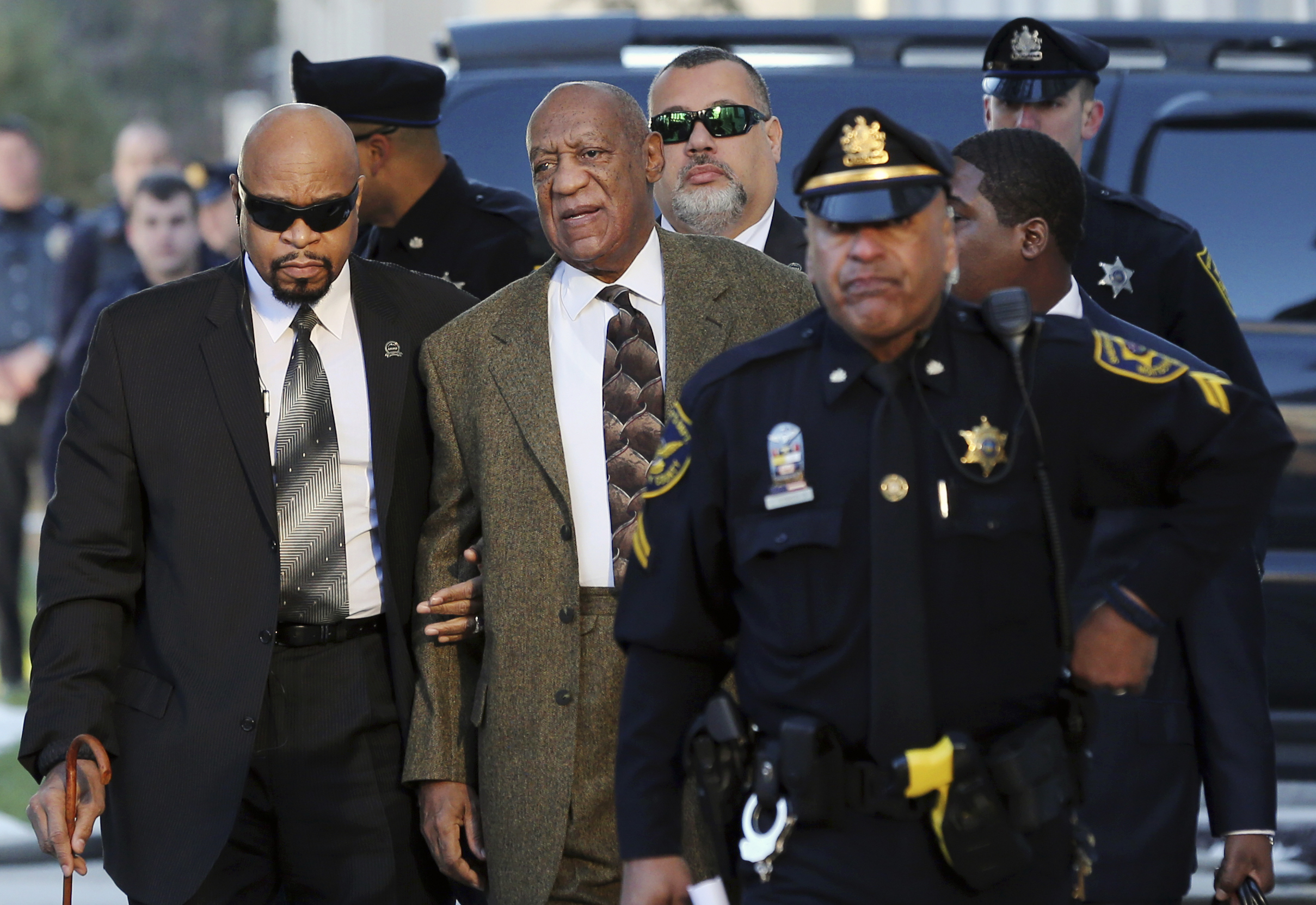 PHOTO: Bill Cosby arrives for a court appearance, Feb. 2, 2016, in Norristown, Pa.