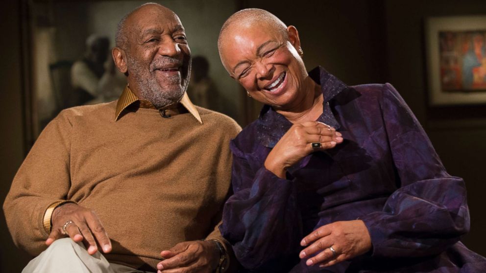 PHOTO: In this Nov. 6, 2014 file photo, entertainer Bill Cosby and his wife Camille laugh as they tell a story about collecting one of the pieces in the upcoming exhibit, "Conversations: African and African-American Artworks in Dialogue," in Washington. 