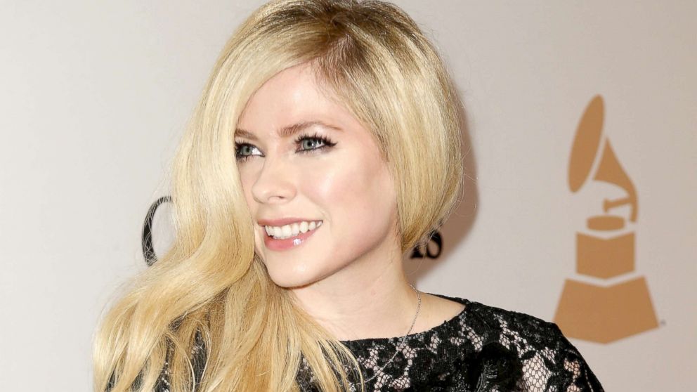 Avril Lavigne Announces New Album After Long Recovery From Lyme Disease Abc News 