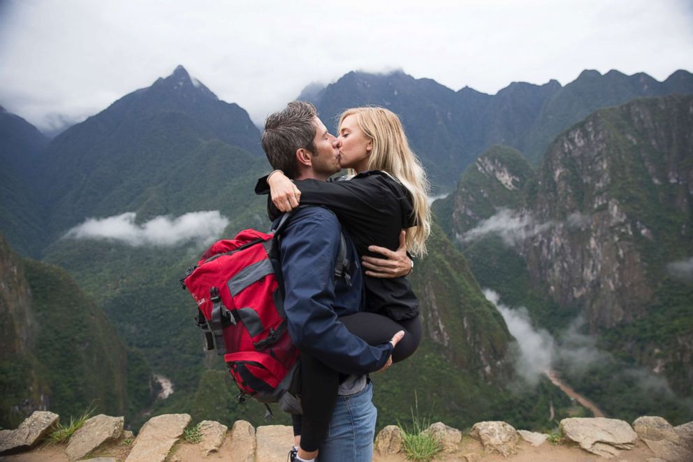 PHOTO: Arie Luyendyk Jr. and Lauren B. on "The Bachelor."