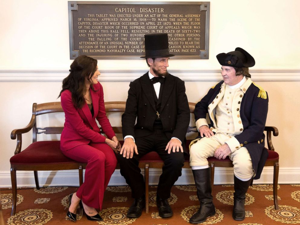 PHOTO: "The Bachlerotte" Becca Kufrin and the contestants headed to Richmond, Va., where the seven men pay homage to Virginia as they take a history quiz and then participate in the "Beccalection 2018" debate. 