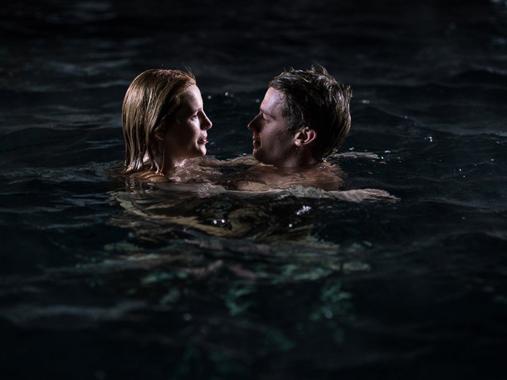 PHOTO: Bella Thorne and Patrick Schwarzenegger star in Midnight Sun, 2018.