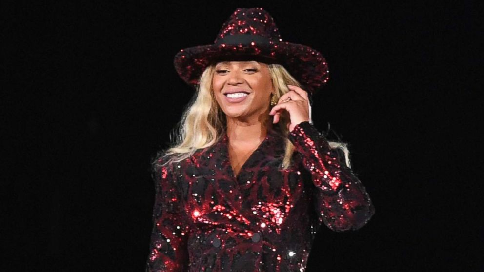 Beyonce shares rare photos of twins Rumi and Sir from their European ...