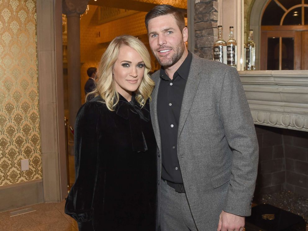 PHOTO: Carrie Underwood (L) and Mike Fisher (R) attend Nashville Shines for Haiti benefiting Sean Penns J/P Haitian relief organization at the Arndt Estate, Oct. 24, 2017 in Brentwood, Tenn.