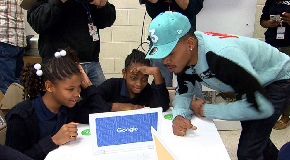 PHOTO: Chance the Rapper surprised a fifth grade class in Chicago to teach them about the importance of technology and coding.