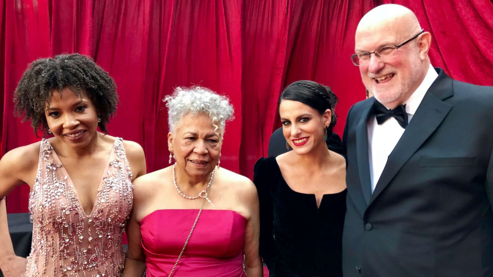 PHOTO: Laura Checkoway with Edith Hill's relatives, left, and producer Thomas Lee Wright, right, at the 90th Academy Awards, March 4, 2018.