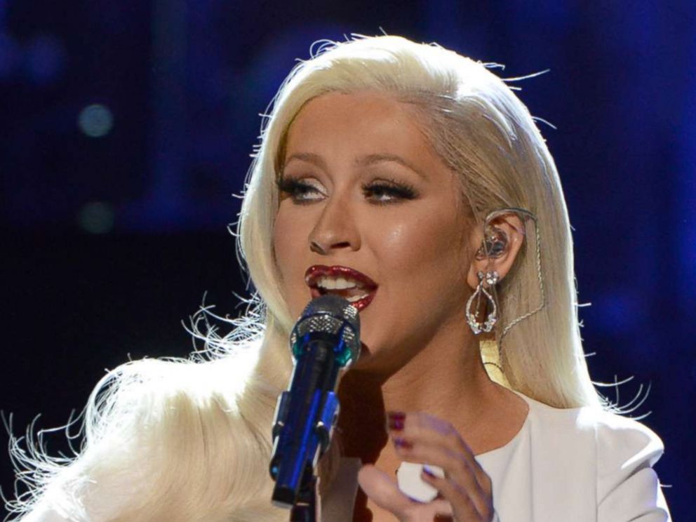 PHOTO: Christina Aguilera performs at the Kennedy Center in Washington DC, Sept. 23, 2016. 