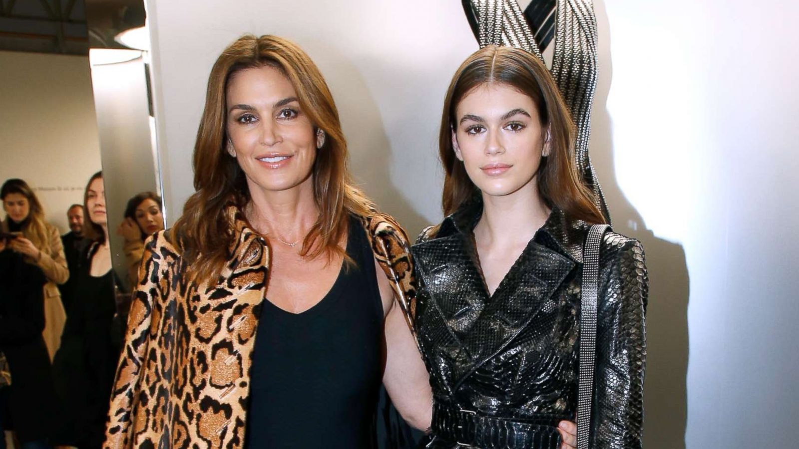 PHOTO: Cindy Crawford and her daughter Kaia Gerber attend the "Azzedine Alaia : Je Suis Couturier" Exhibition as part of Paris Fashion Week on Jan. 21, 2018 in Paris.