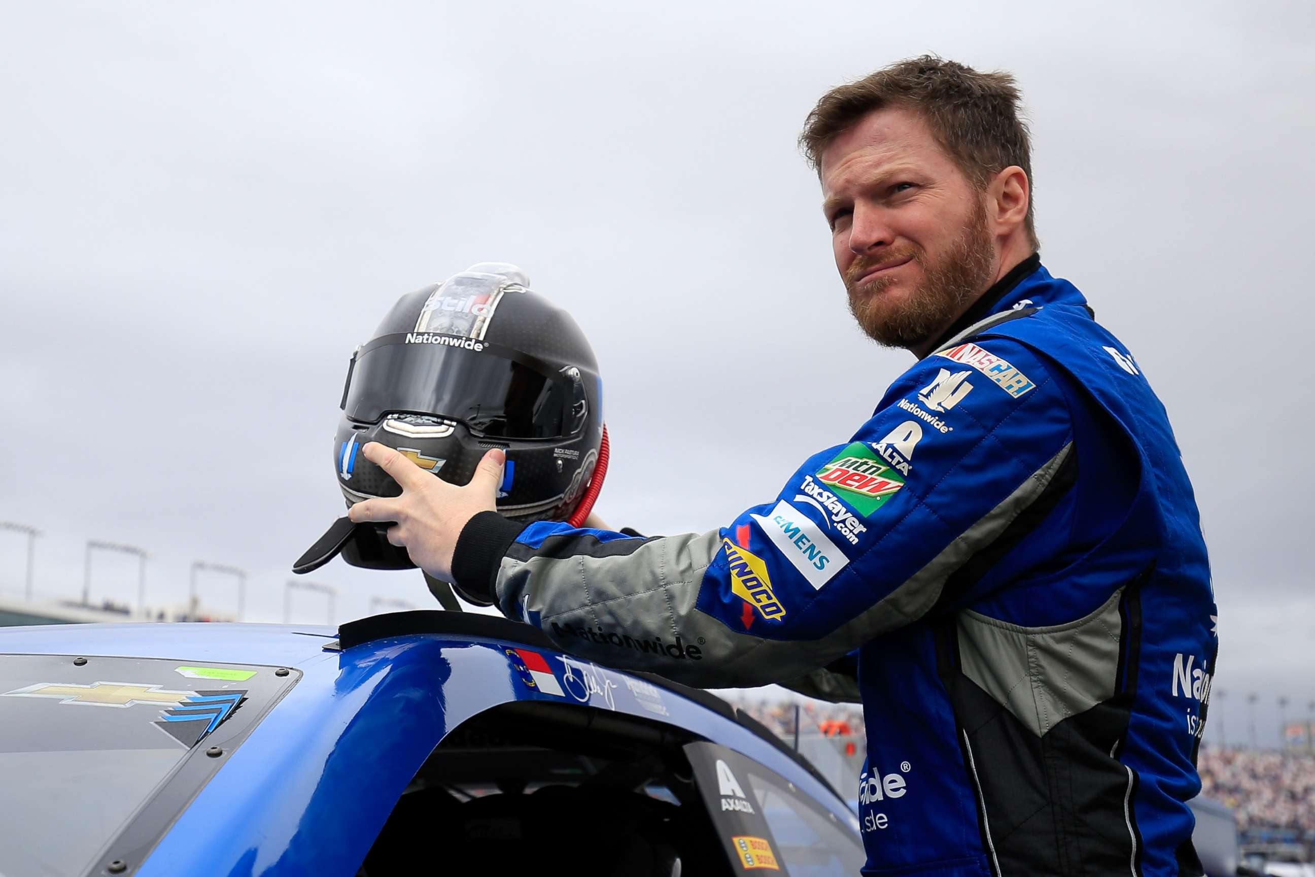 PHOTO: Dale Earnhardt Jr, driver of the #88 Nationwide Chevrolet, prepares to drive during the NASCAR Sprint Cup Series Koblat 400 at Las Vegas Motor Speedway, March 6, 2016 in Las Vegas. 