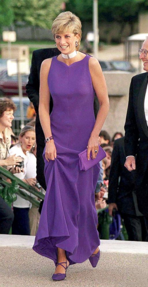 PHOTO: Princess Diana arrives for at the Field Museum Of Natural History in Chicago, June 5, 1996. Diana is wearing a dress designed by fashion designer Versace and shoes by Jimmy Choo. 