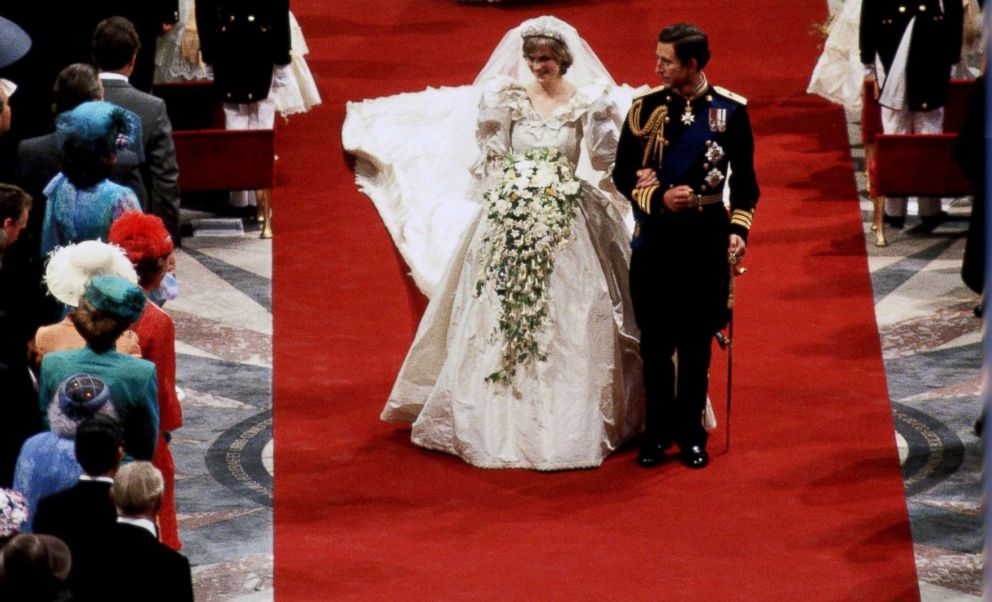 PHOTO: Diana, Princess of Wales and Prince Charles, Prince of Wales on their wedding day at St Paul's Cathedral, July 29, 1981.