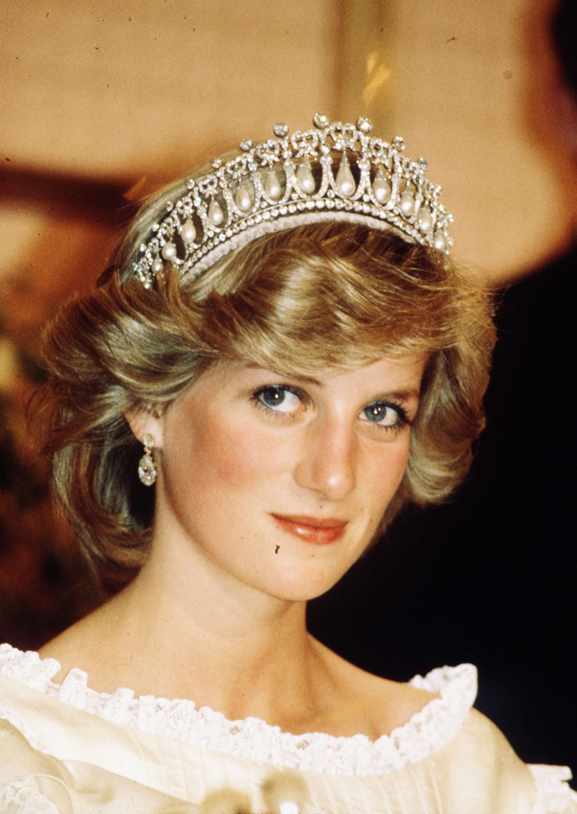 PHOTO: Princess Diana, Princess of Wales wearing a tiara in New Zealand during April 1983.