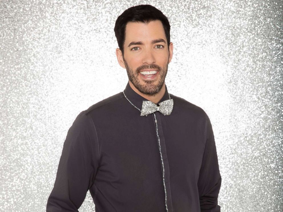 PHOTO: Drew Scott will compete for the mirror ball title on the new season Dancing With The Stars.