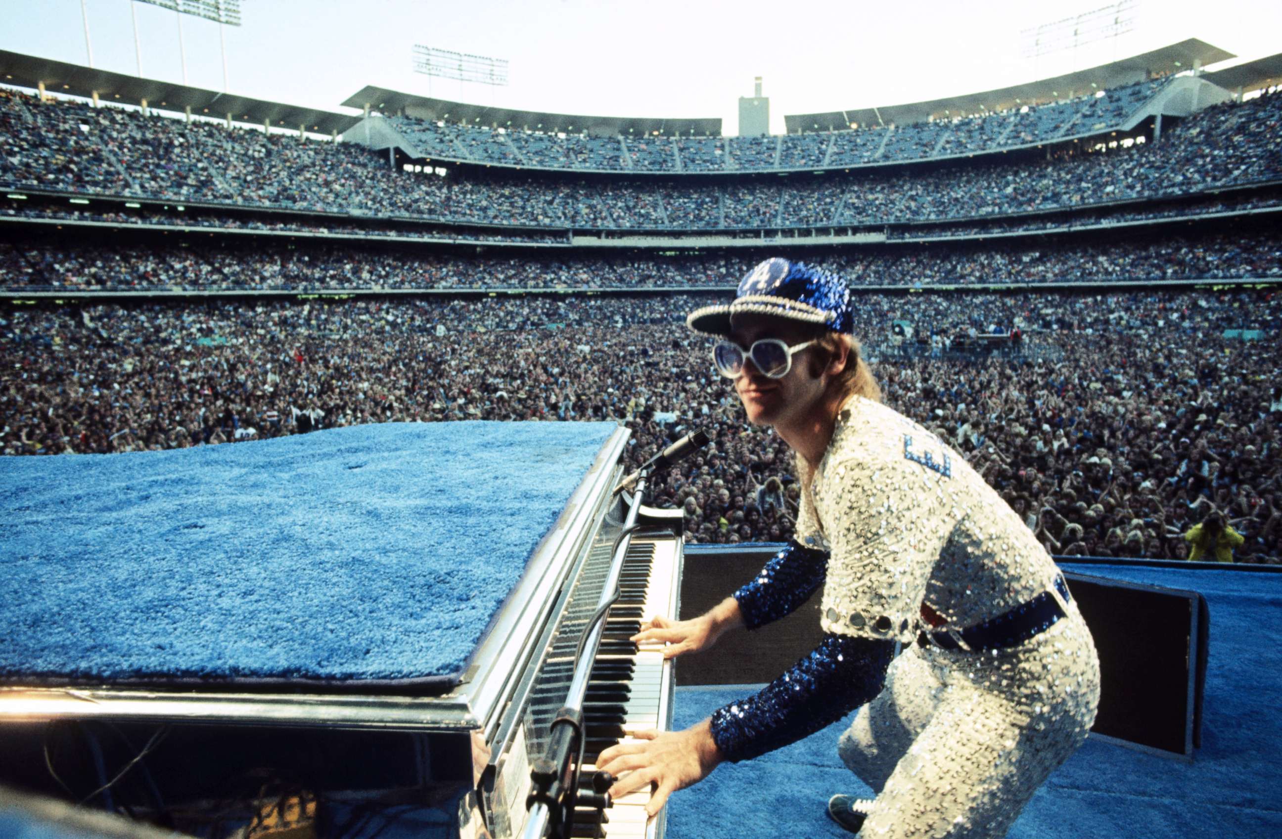 Elton John's fashion through the years Photos | Image #121 - ABC News
