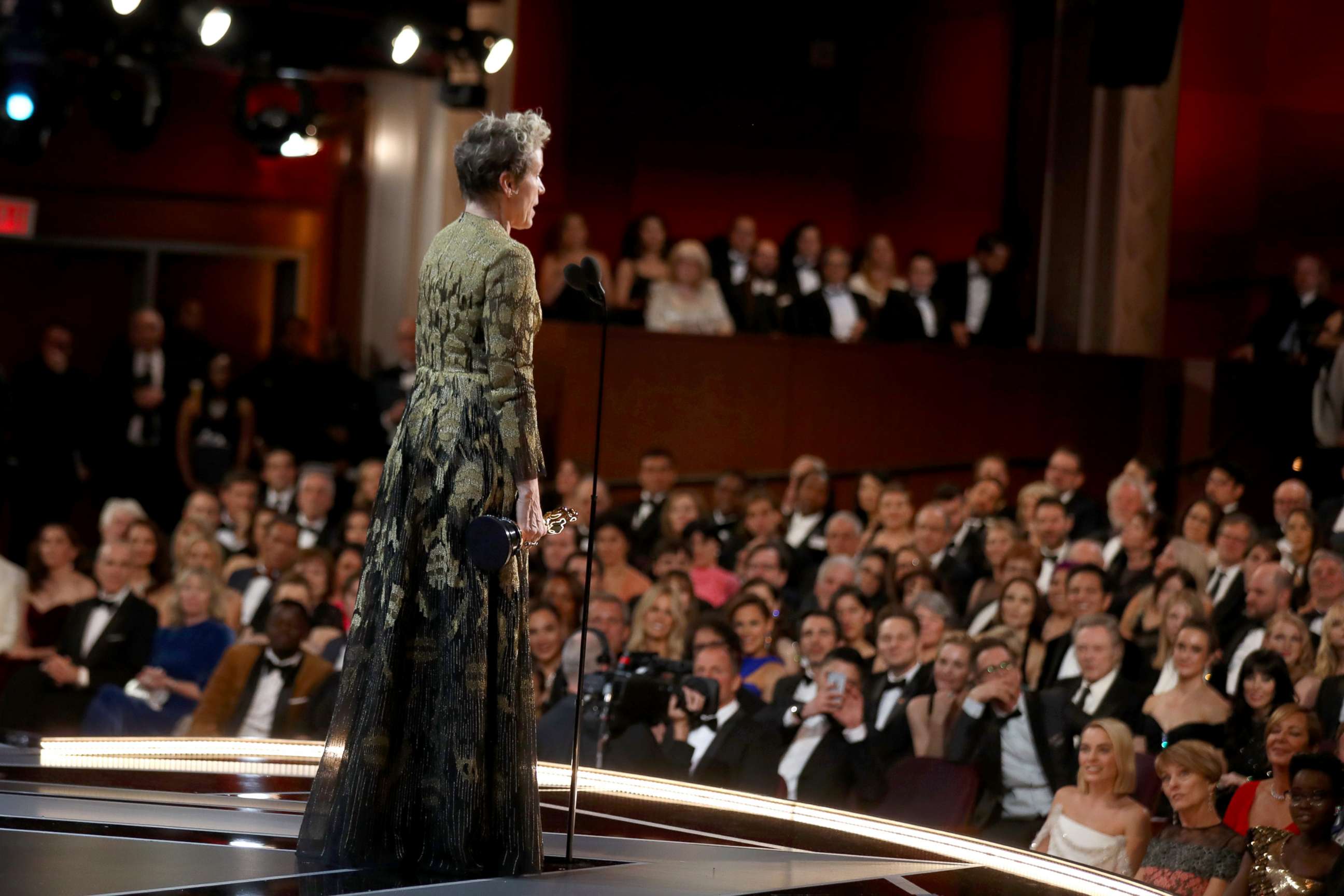 PHOTO: Frances McDormand gives her acceptance speech at the 90th Annual Academy Awards at the Dolby Theatre on March 4, 2018 in Hollywood, Calif.