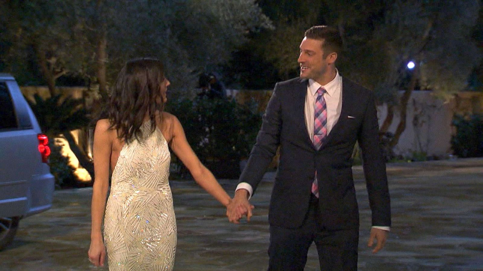 PHOTO: Garrett meets Becca on the Bachelorette, May 30, 2018.