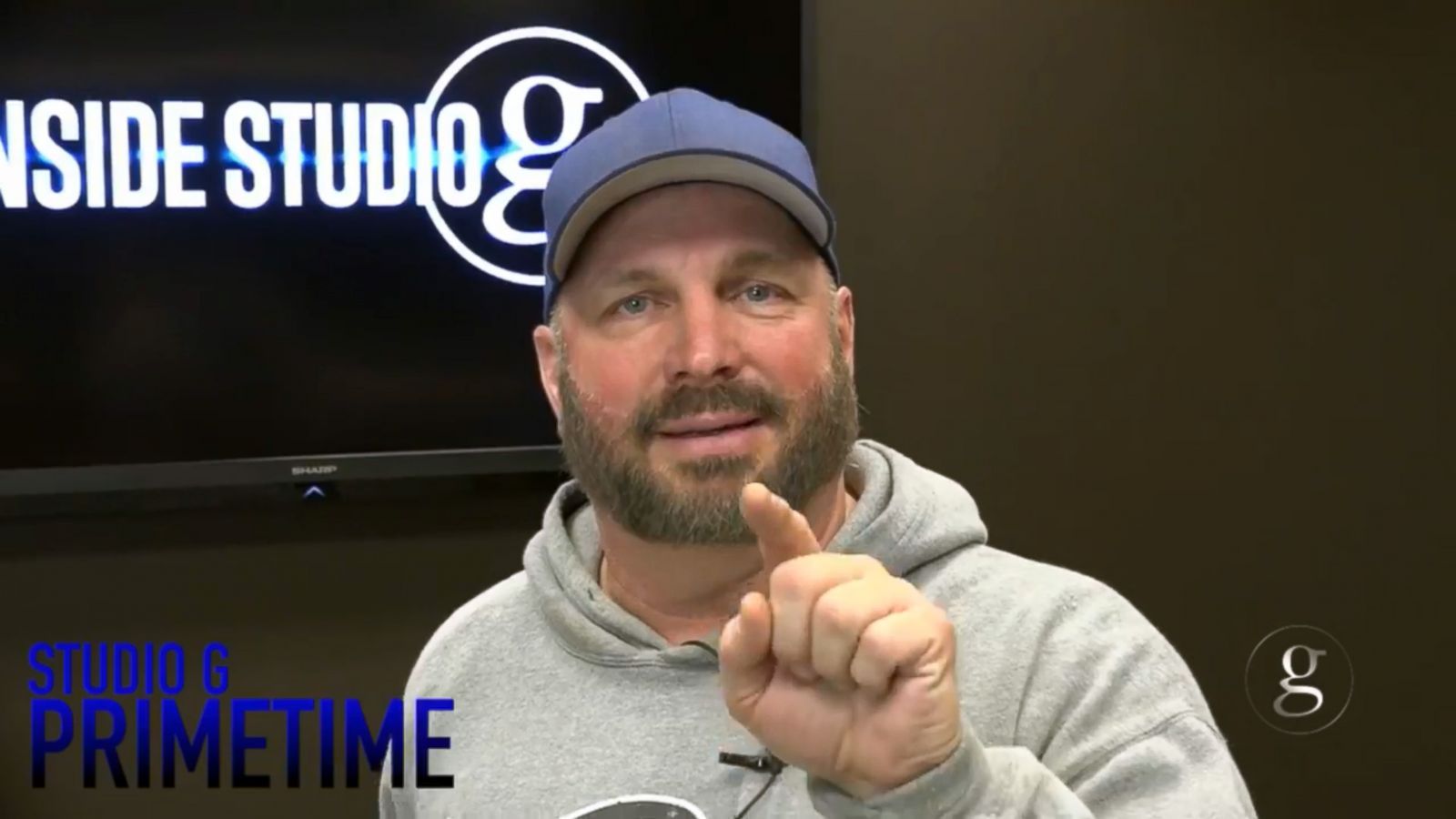 PHOTO: Musician Garth Brooks delivers a message to Marjory Stoneman Douglas High School student Emma Gonzalez in a video posted to his Facebook page on March 19, 2018.