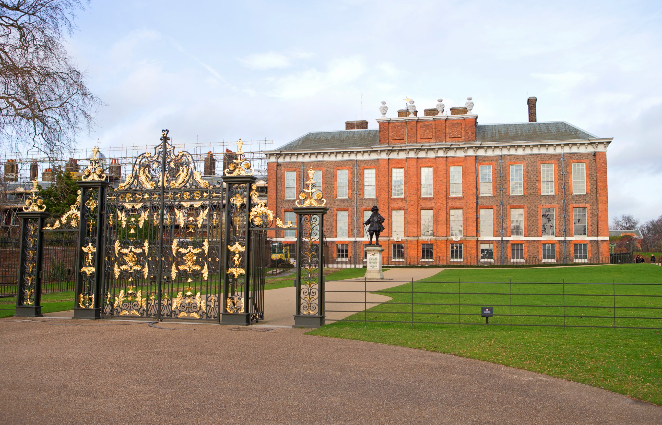 PHOTO: A general view of Kensington Palace, Jan. 8, 2013 in London.