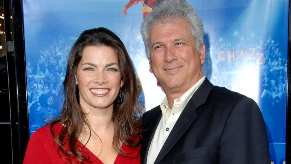PHOTO: Nancy Kerrigan and husband Jerry Solomon during "Blades Of Glory" Los Angeles Premiere - Arrivals at Grauman's Chinese Theatre in Hollywood, Cali.