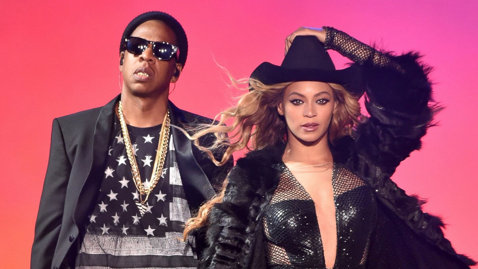 gty_beyonce_jay_z_jc_140806_16