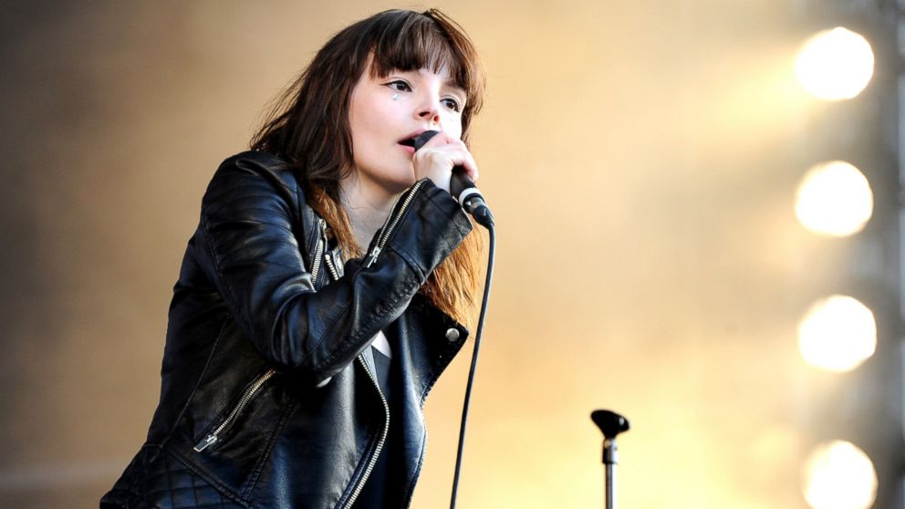 PHOTO: Lauren Mayberry of Chvrches performs on Day 2 of the V Festival at Weston Park on August 23, 2015 in Stafford, England.  