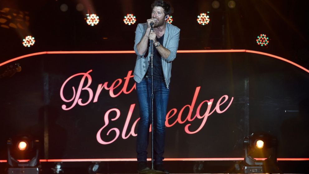 PHOTO: Brett Eldredge performs during the Route 91 Harvest country music festival on Oct. 4, 2015 in Las Vegas.